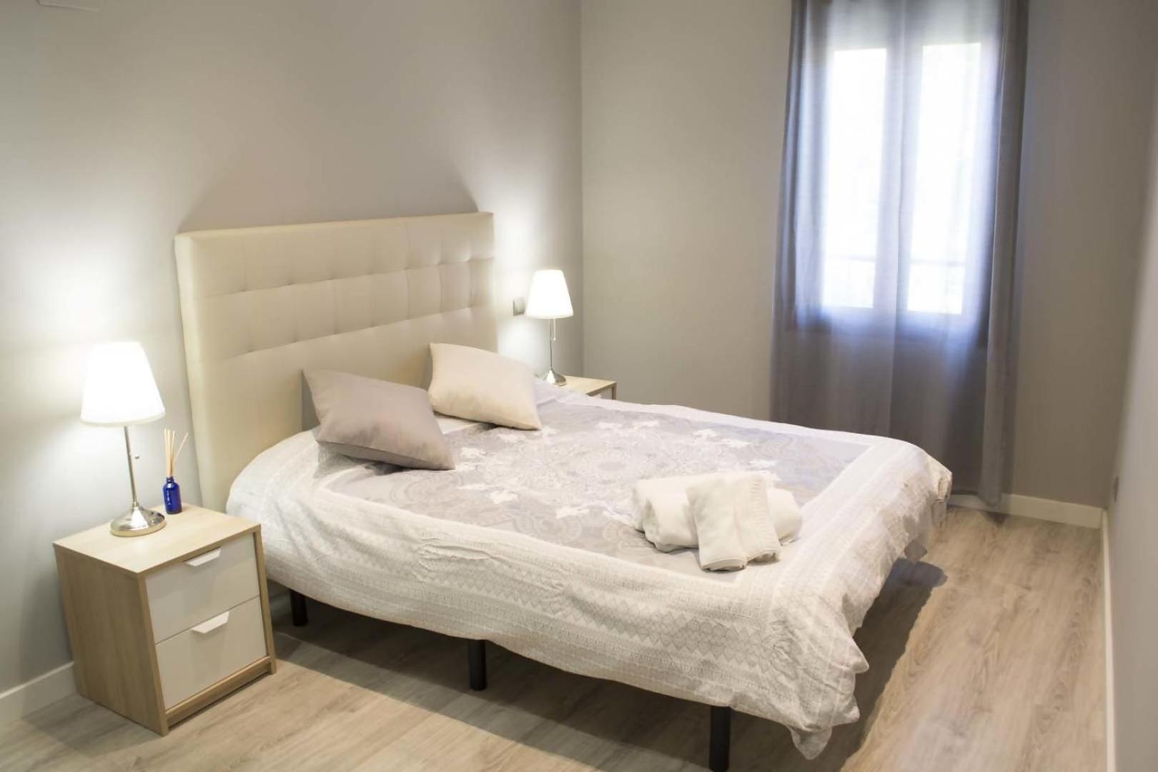 Apartamenticos Plaza Las Armas ซาราโกซา ภายนอก รูปภาพ
